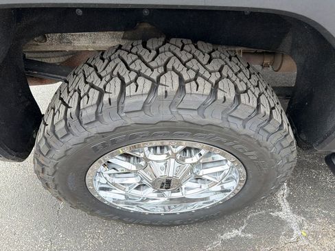 Used 2019 GMC Sierra 1500 SLT w/ SLT Premium Plus Package AWD/4WD image 5