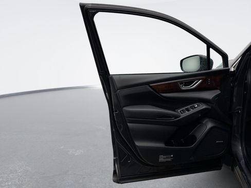 Used 2024 Subaru Ascent Touring image 9