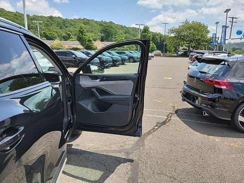 New 2025 Volkswagen Tiguan S image 39