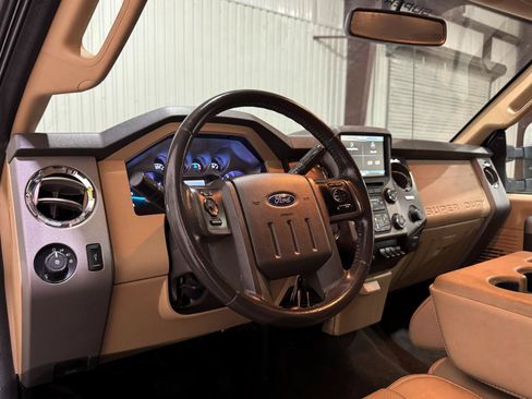 Used 2016 Ford F250 Lariat w/ Chrome Package AWD/4WD image 4