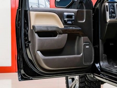 Used 2018 GMC Sierra 1500 Denali image 38