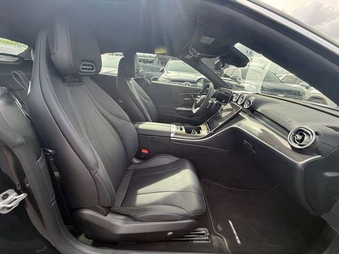 Used 2025 Mercedes-Benz CLE 300 4MATIC Cabriolet image 20
