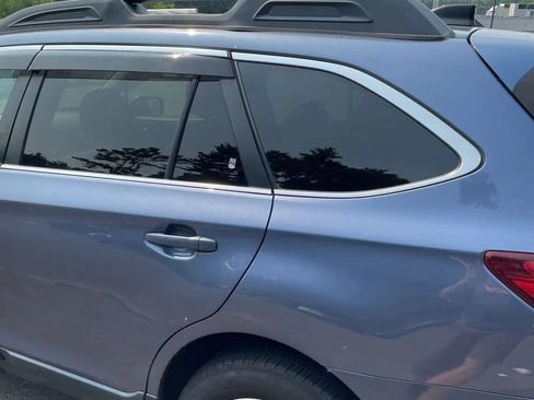 Used 2016 Subaru Outback 3.6R Limited AWD/4WD image 6