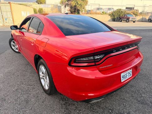 Used 2022 Dodge Charger SXT RWD image 11