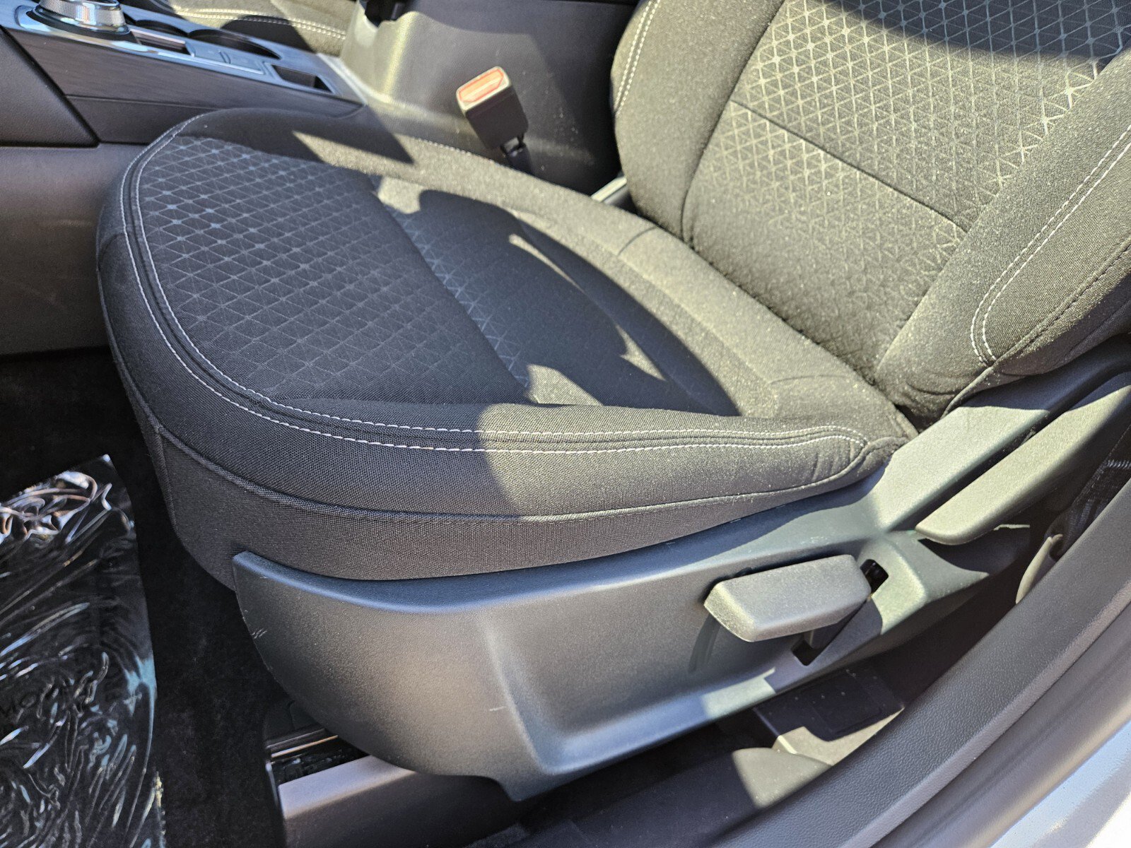 Used 2025 Ford Escape Active w/ Tech Pack #1 FWD image 8
