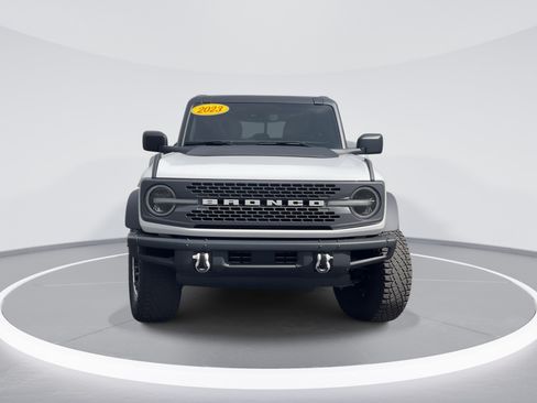 Used 2023 Ford Bronco Badlands w/ Sasquatch Package AWD/4WD image 2