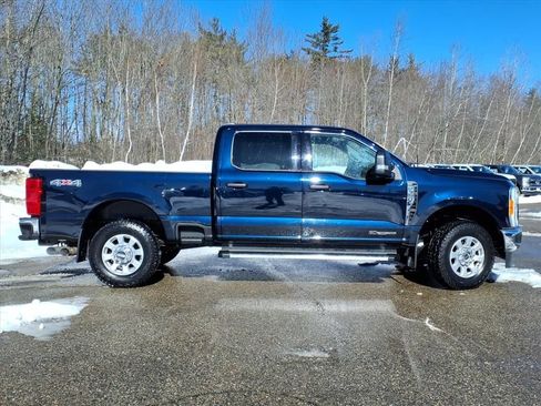 Certified 2023 Ford F350 XLT image 3