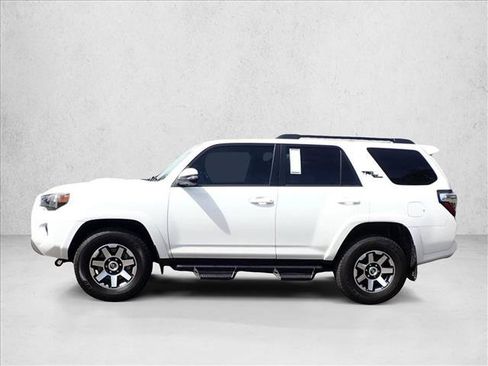 Used 2024 Toyota 4Runner TRD Off-Road Premium w/ Moonroof Package AWD/4WD image 2