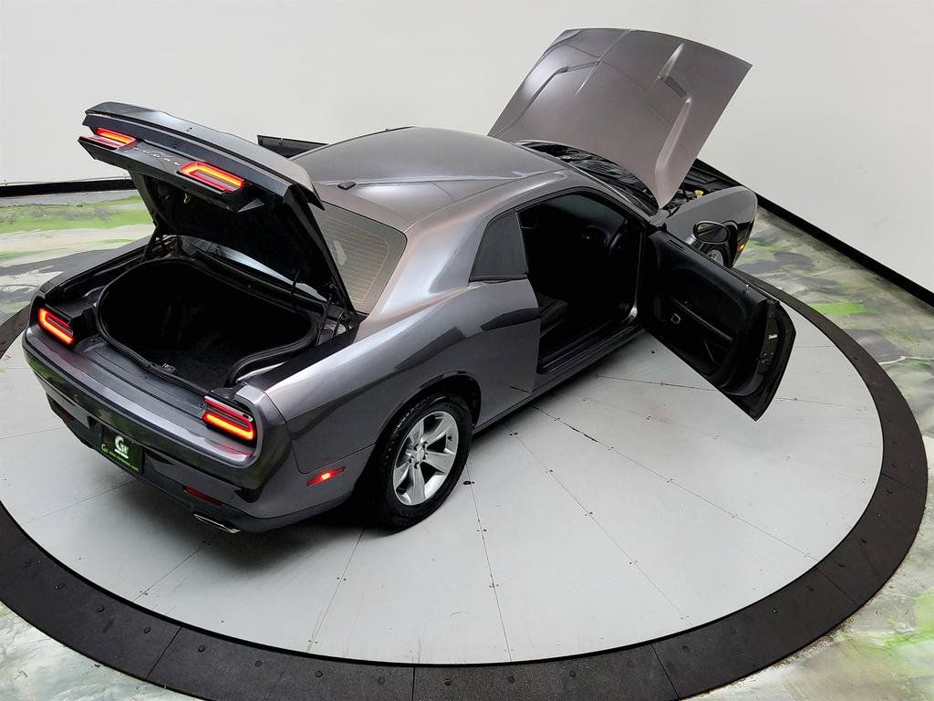 Used 2020 Dodge Challenger SXT RWD image 19