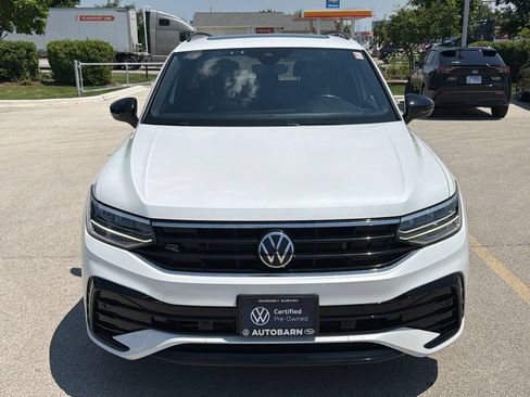 Certified 2023 Volkswagen Tiguan SE R-Line AWD/4WD image 2