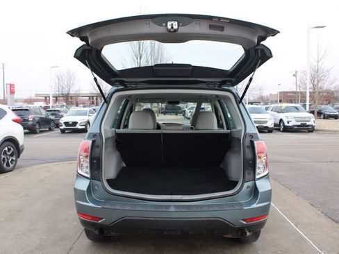 Used 2012 Subaru Forester 2.5X w/ Alloy Wheel Pkg image 10