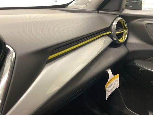 New 2026 Chevrolet Trax LT image 18