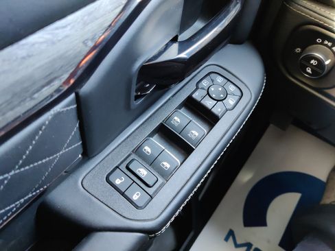 Used 2025 RAM 3500 Limited image 24