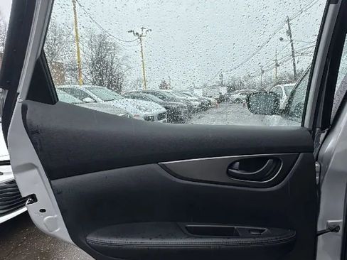Used 2022 Nissan Rogue Sport S AWD/4WD image 18
