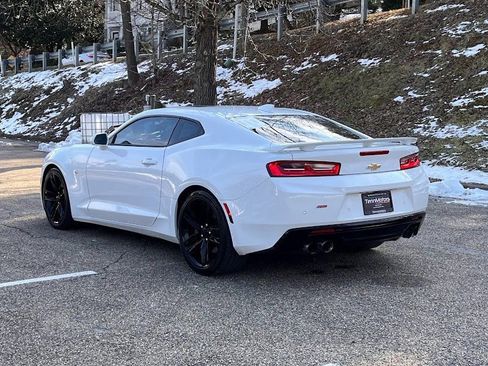 Used 2017 Chevrolet Camaro SS image 23