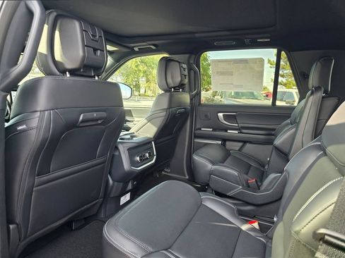 New 2027 Ford Expedition Platinum w/ Stealth Appearance Package AWD/4WD image 11