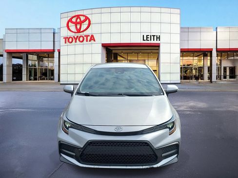 Used 2021 Toyota Corolla SE image 2