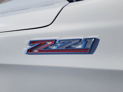 Used 2022 Chevrolet Suburban Z71 w/ Luxury Package image 9