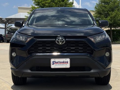 Used 2022 Toyota RAV4 LE FWD image 7
