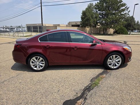 Used 2016 Buick Regal Premium AWD/4WD image 9