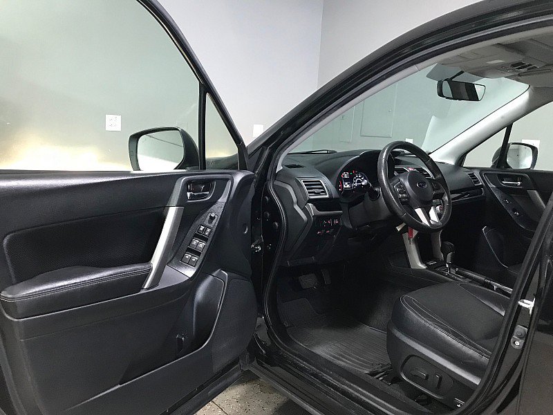 Used 2017 Subaru Forester 2.5i Limited AWD/4WD image 9
