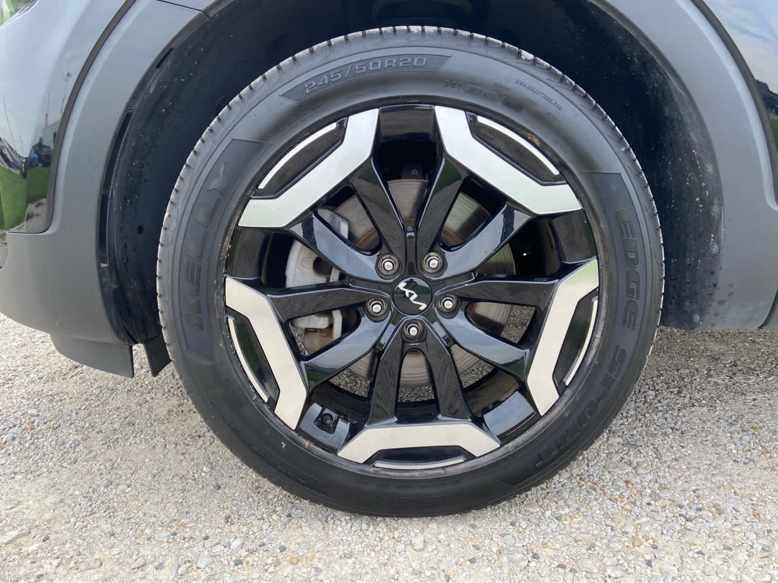 Used 2024 Kia Telluride S FWD image 19