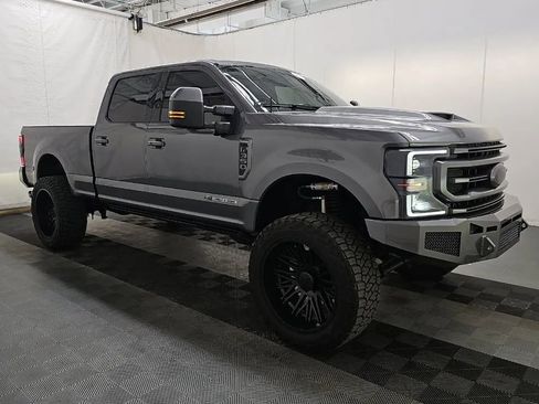 Used 2022 Ford F350 Platinum w/ FX4 Off-Road Package image 3