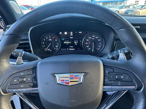 Used 2023 Cadillac XT6 Sport w/ Technology Package image 10