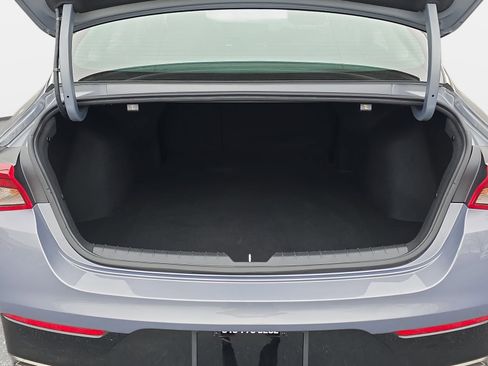 Used 2023 Kia K5 LXS image 12