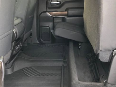 Used 2020 Chevrolet Silverado 1500 LT Trail Boss w/ Convenience Package image 17