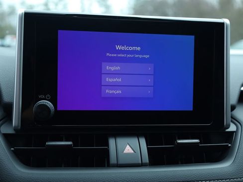 Used 2025 Toyota RAV4 XLE image 7