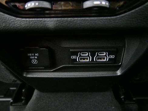 Used 2024 Jeep Grand Cherokee Laredo w/ Luxury Tech Group I image 33