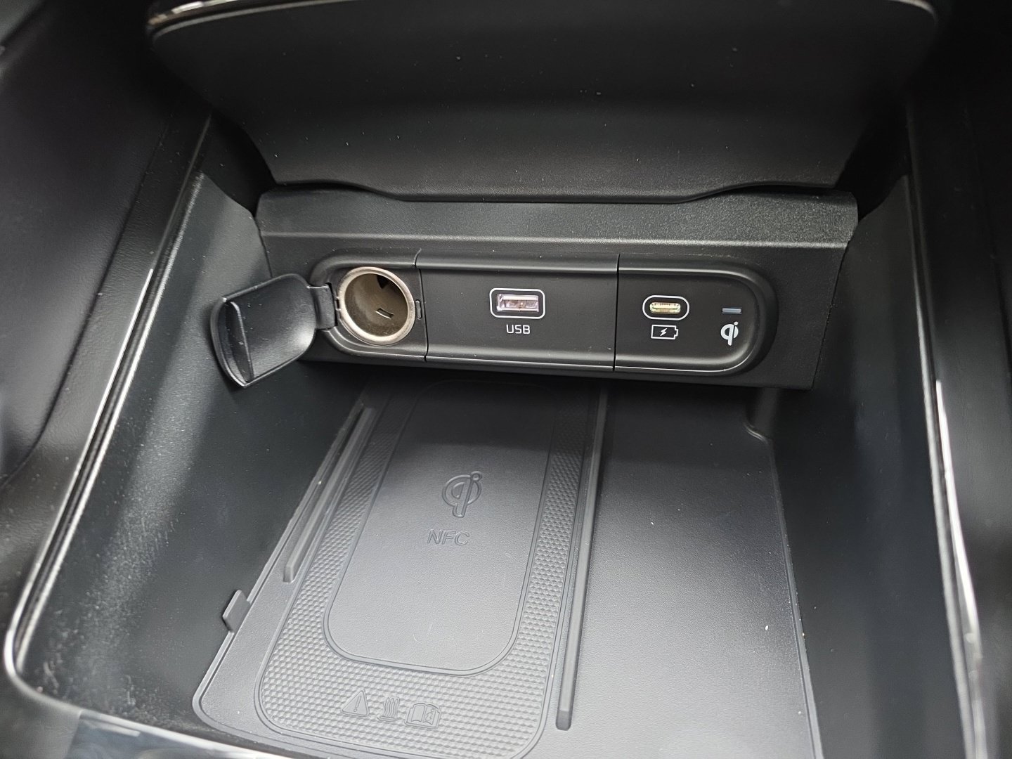 Used 2024 Kia Telluride SX Prestige AWD/4WD image 17