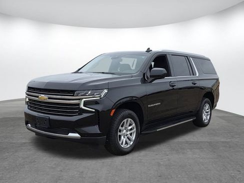 Used 2023 Chevrolet Suburban LT image 7