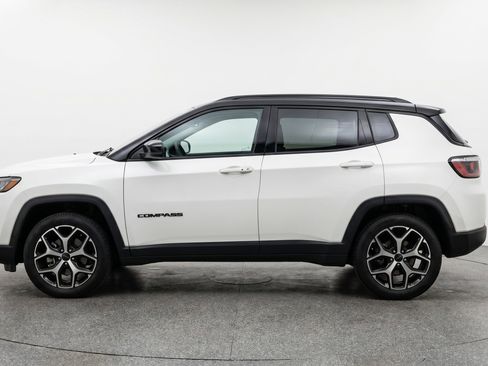 Used 2025 Jeep Compass Limited AWD/4WD image 5