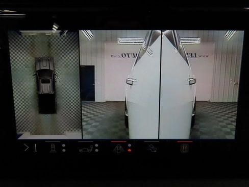 Used 2024 GMC Sierra 3500 Denali w/ Denali Reserve Package image 22