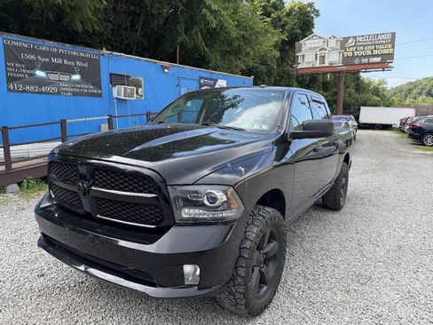 Used 2014 RAM 1500 Express w/ Black Ram 1500 Express Group AWD/4WD image 4