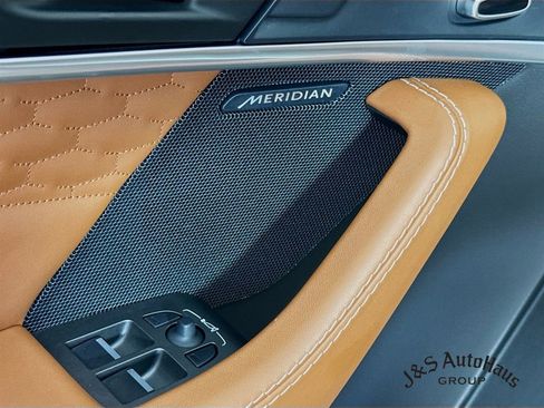 Used 2021 Jaguar F-TYPE Coupe image 23