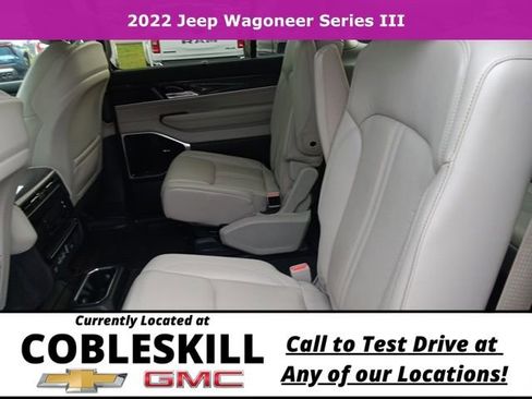 Used 2022 Jeep Wagoneer Series III w/ Premium Group I image 13