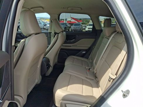 Certified 2023 Lincoln Corsair Reserve image 10