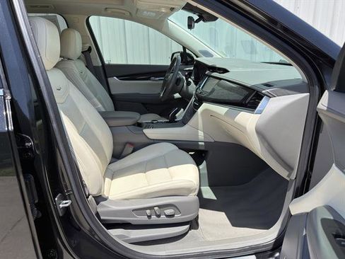 Certified 2022 Cadillac XT6 Premium Luxury w/ Technology Package AWD/4WD image 20