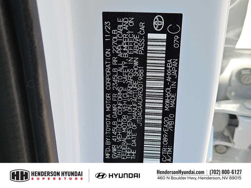 Used 2024 Toyota Prius Limited w/ Limited Premium Package FWD image 34