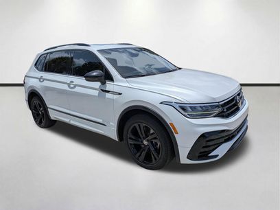 Used 2023 Volkswagen Tiguan SE R-Line