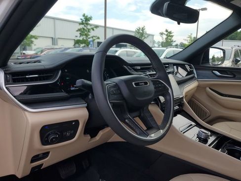 Certified 2022 Jeep Grand Cherokee Limited 4xe AWD/4WD image 21