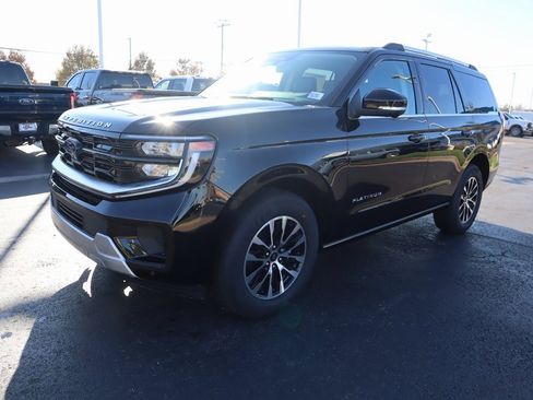 New 2025 Ford Expedition Platinum image 11