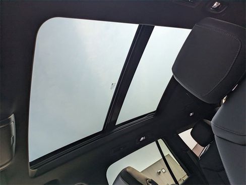 New 2025 Cadillac XT6 Luxury w/ LPO, Floor Liner Package image 18