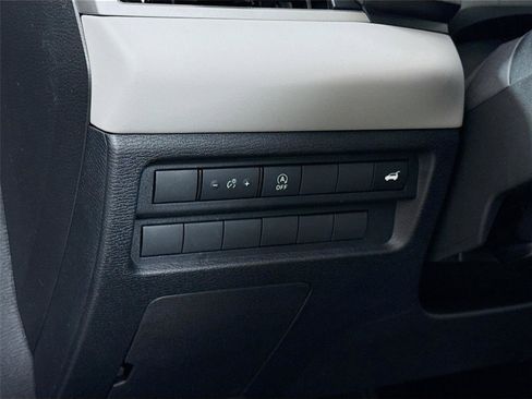 New 2026 Mitsubishi Outlander SE FWD image 10