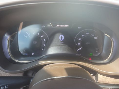 Used 2025 RAM 1500 Limited AWD/4WD image 18
