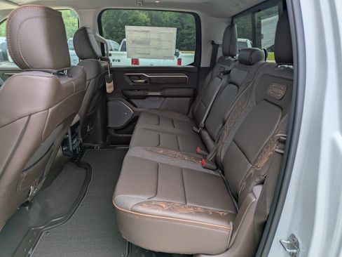 New 2025 RAM 1500 Limited image 16