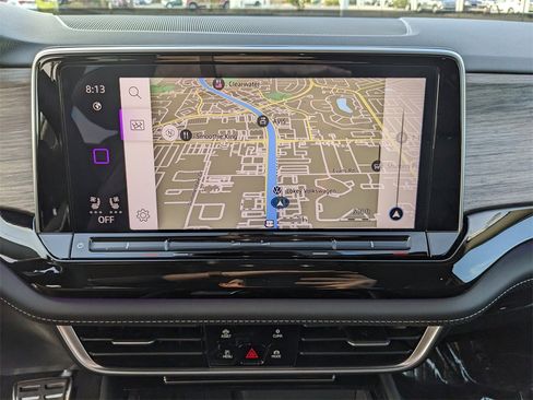 Used 2025 Volkswagen Atlas SEL Premium R-Line image 24